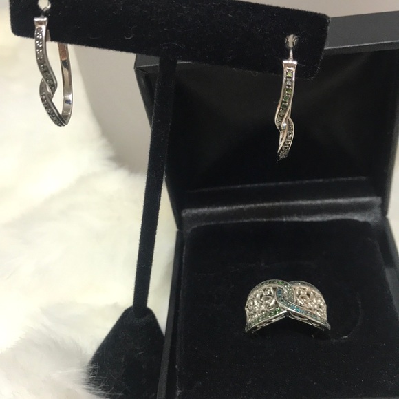 Jewelry - Blue Diamonds in Sterling Silver